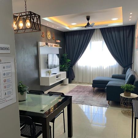 קואלה טרנגאנו Dnaura Homestay Batu Buruk Terengganu מראה חיצוני תמונה